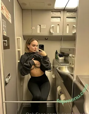 Julia Römmelt / juliaroemmelt nude photo #0085