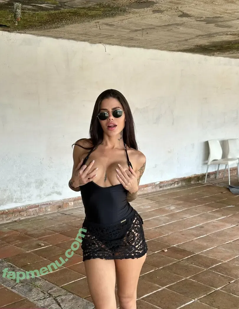 Julia Sampaio nude photo #0003 (Julialsampaio)