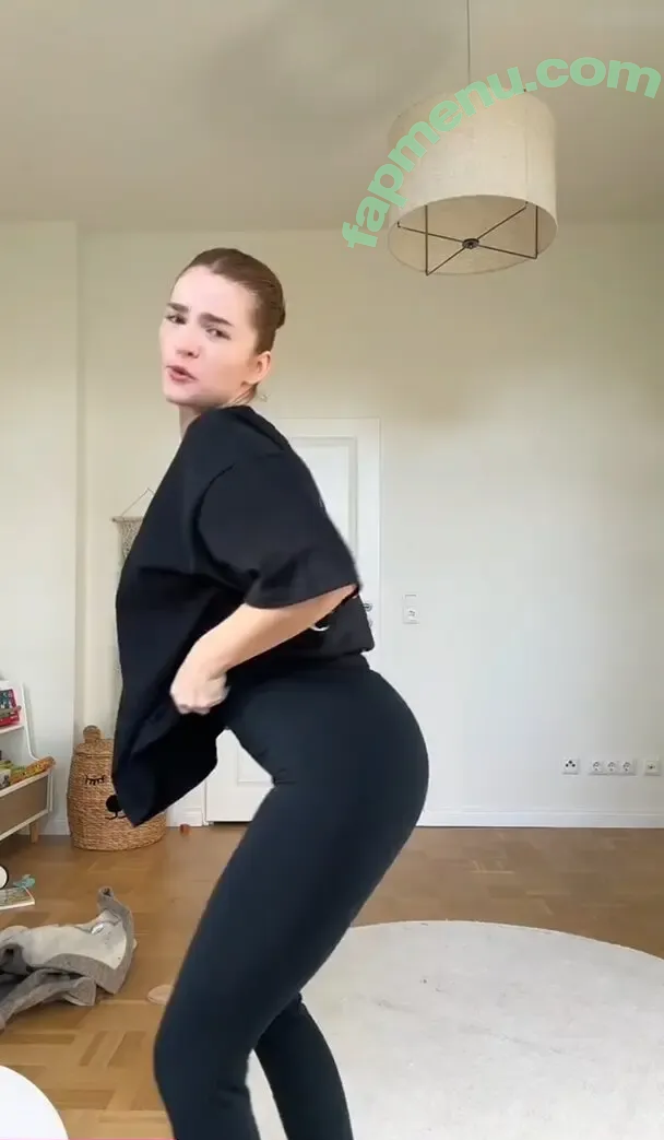 Julia Schulze nude photo #0146 (Julita_fit / julia.thiele_family)