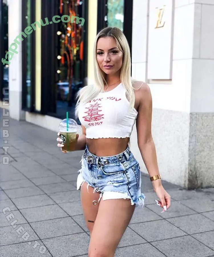 Julia Schwab nude photo #0117 (juliaschwab)