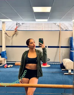 Julia Soares / juju_bsoares / u192041219 nude photo #0121