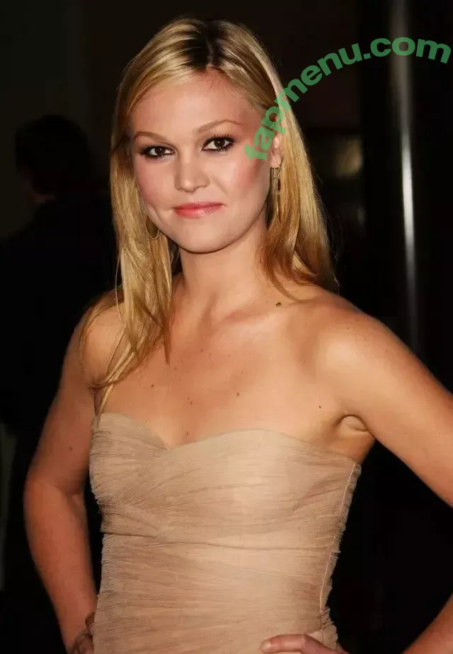 Julia Stiles nude photo #0149 (missjuliastiles)