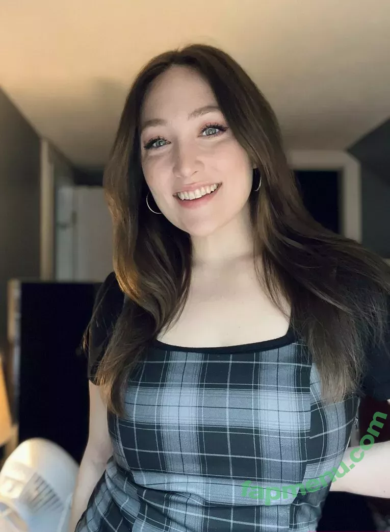 Julia_tv nude photo #0055 (juliatvgames)