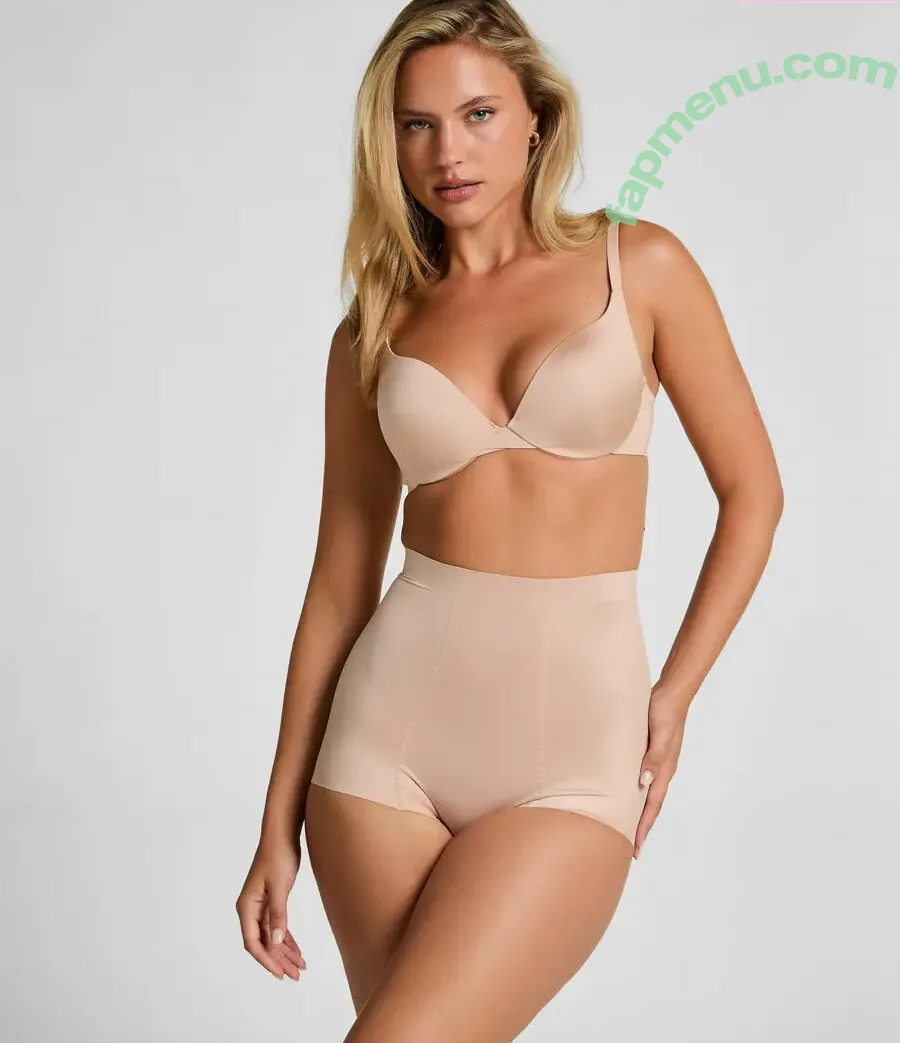 Julia Van Hest nude photo #0080 (juliavanhest)