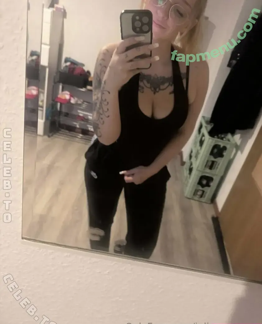 julia-vernunft nude photo #0014 (juliabwerner)