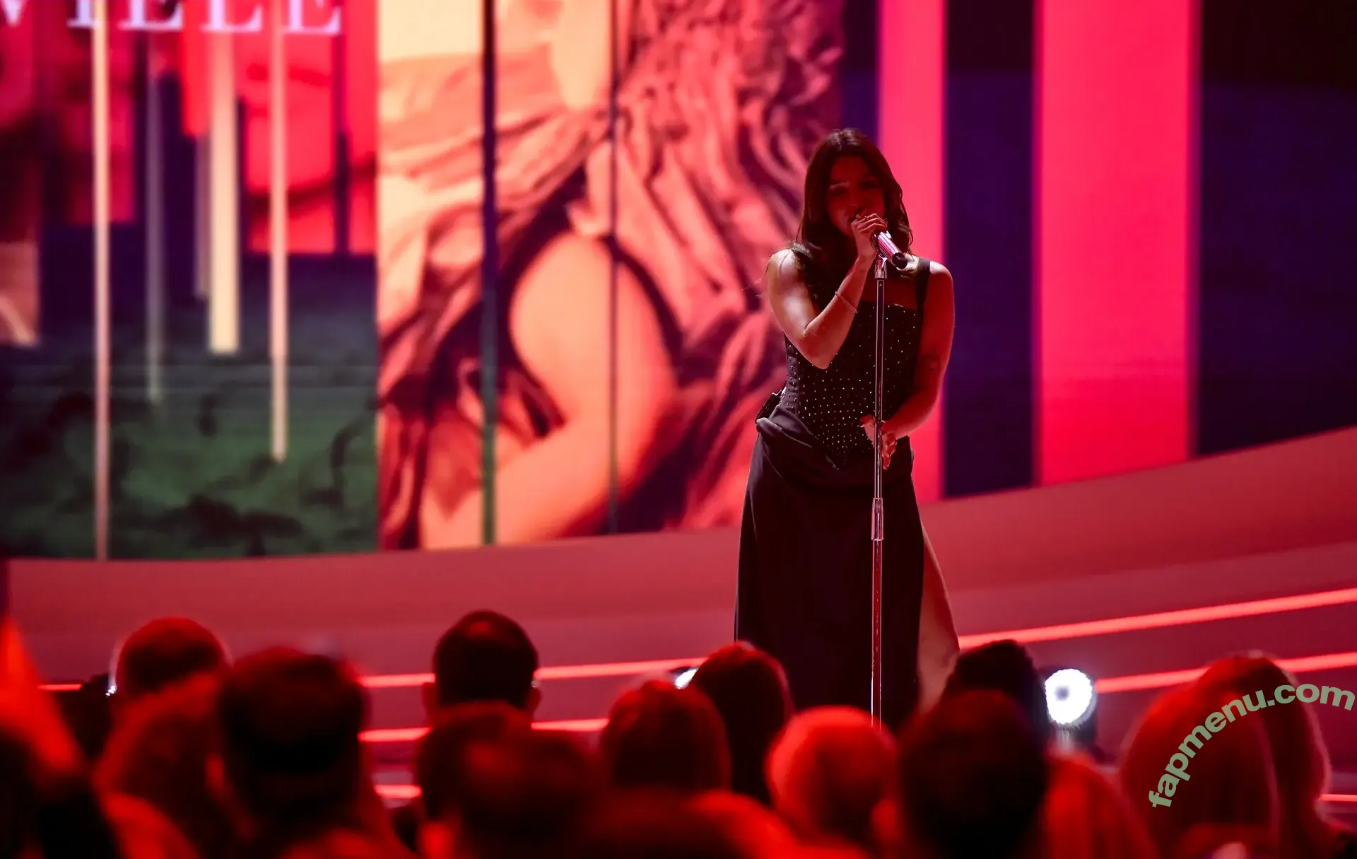 Julia Wieniawa nude photo #0650 (Narkiewicz / juliawieniawa)