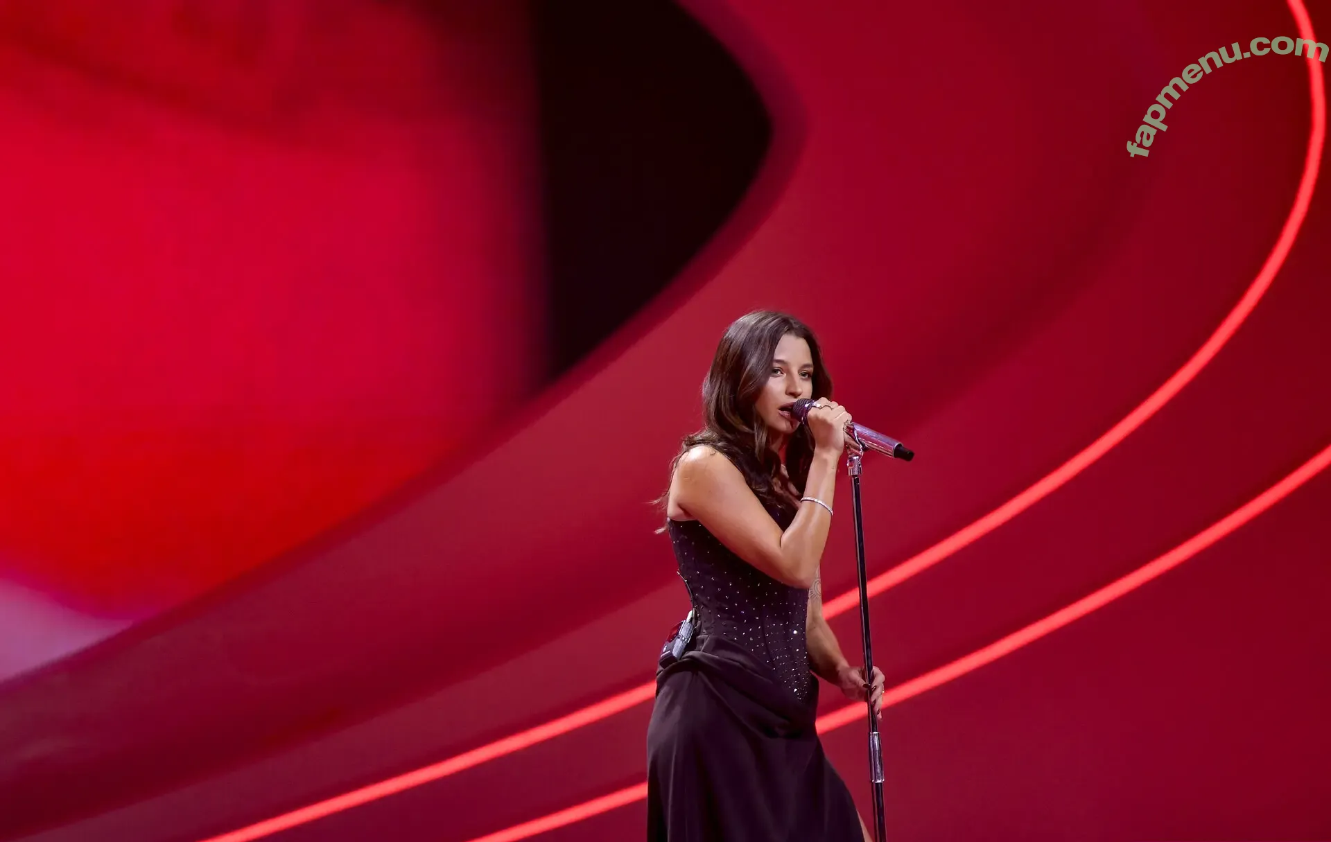 Julia Wieniawa nude photo #0653 (Narkiewicz / juliawieniawa)