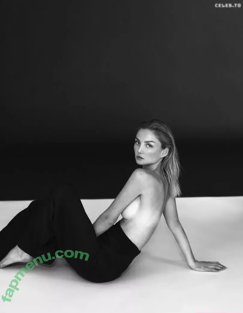 Julia Wulf nude photo #0783 (Juleslw)