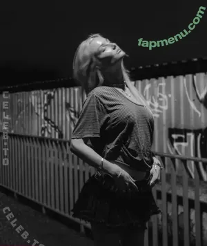 Julia Wulf / juleslw / julesslw nude photo #1258