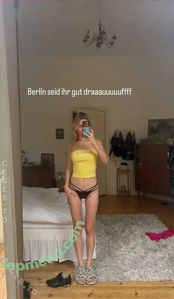 Julia Wulf nude photo #1225 (Juleslw)