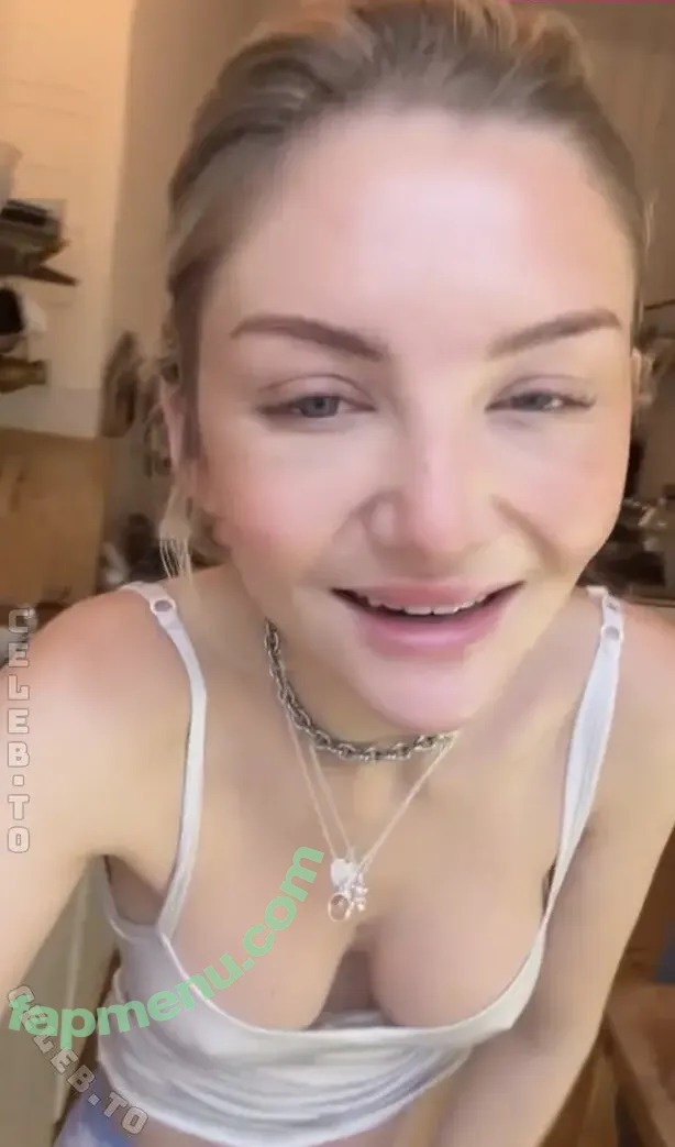 Julia Wulf nude photo #1275 (juleslw / julesslw)