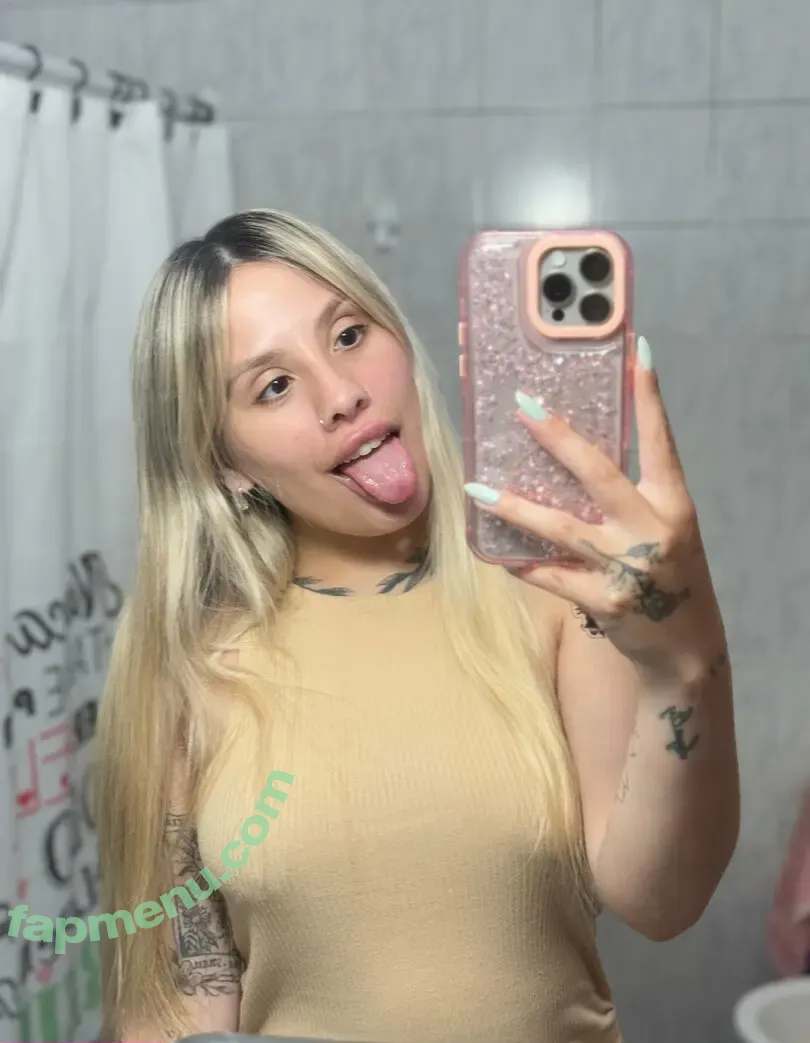 juliababyxx nude photo #0005 (juliababyxx)
