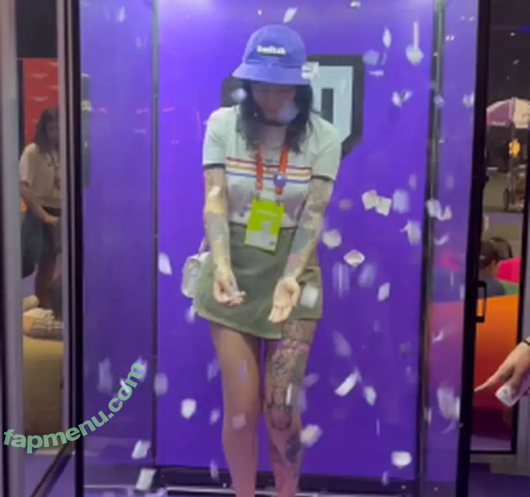 Juliacmio nude photo #0009 (Mio / julia.pic)