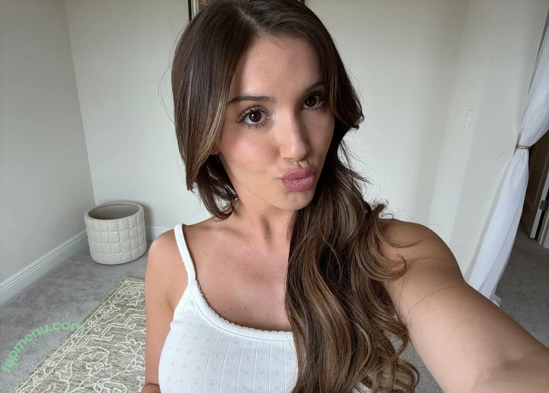 juliaconti nude photo #0084 (juliasconti)