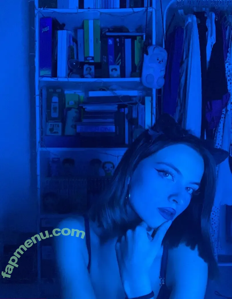 juliagaming nude photo #0016 (juliagaaming)