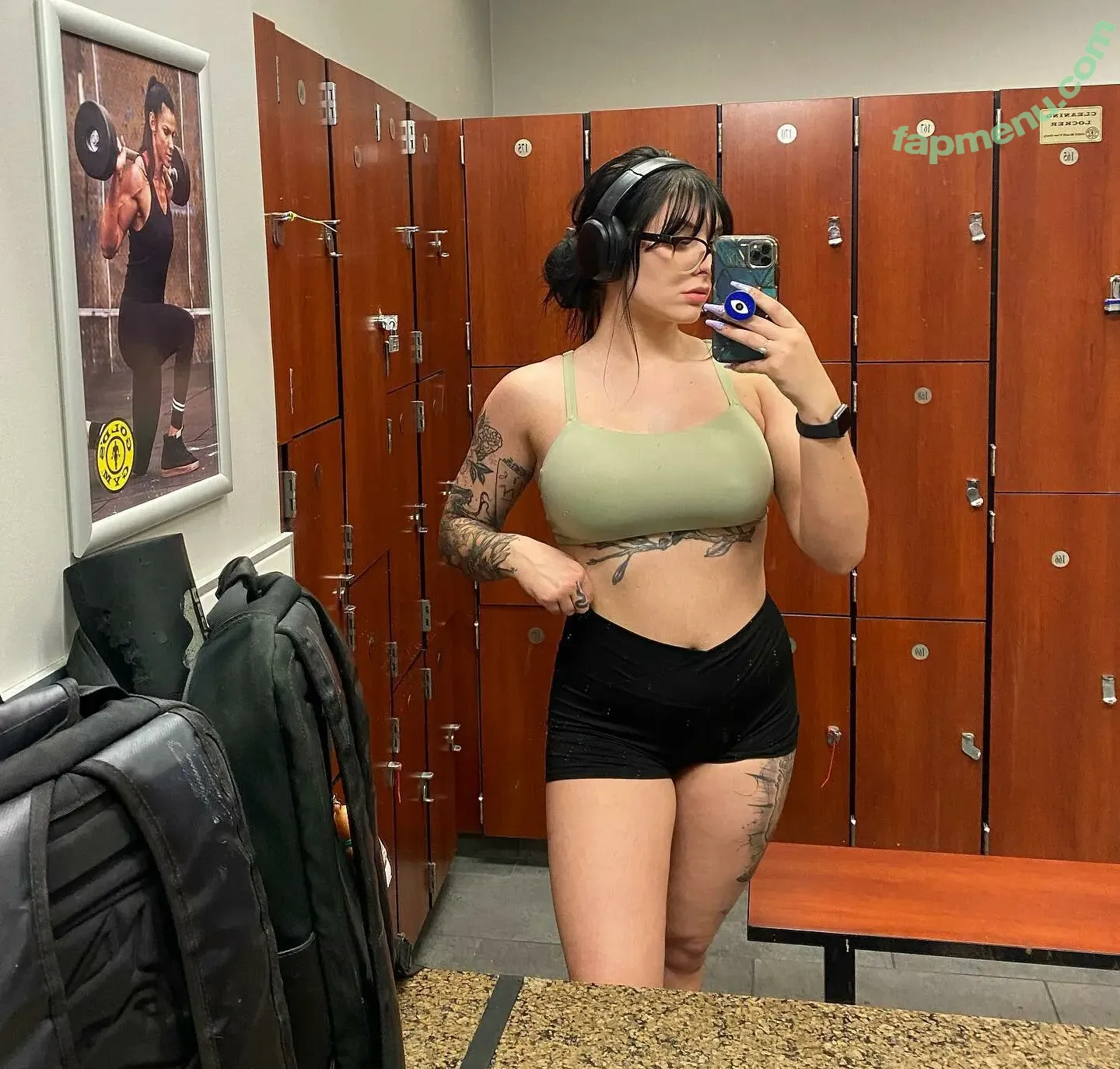 Juliakins nude photo #0067 (julia.kins / therealjuliaann)