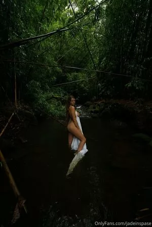 julialauren / forestspritee nude photo #0022