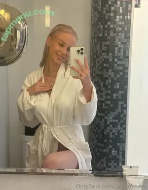  nude photo #0005