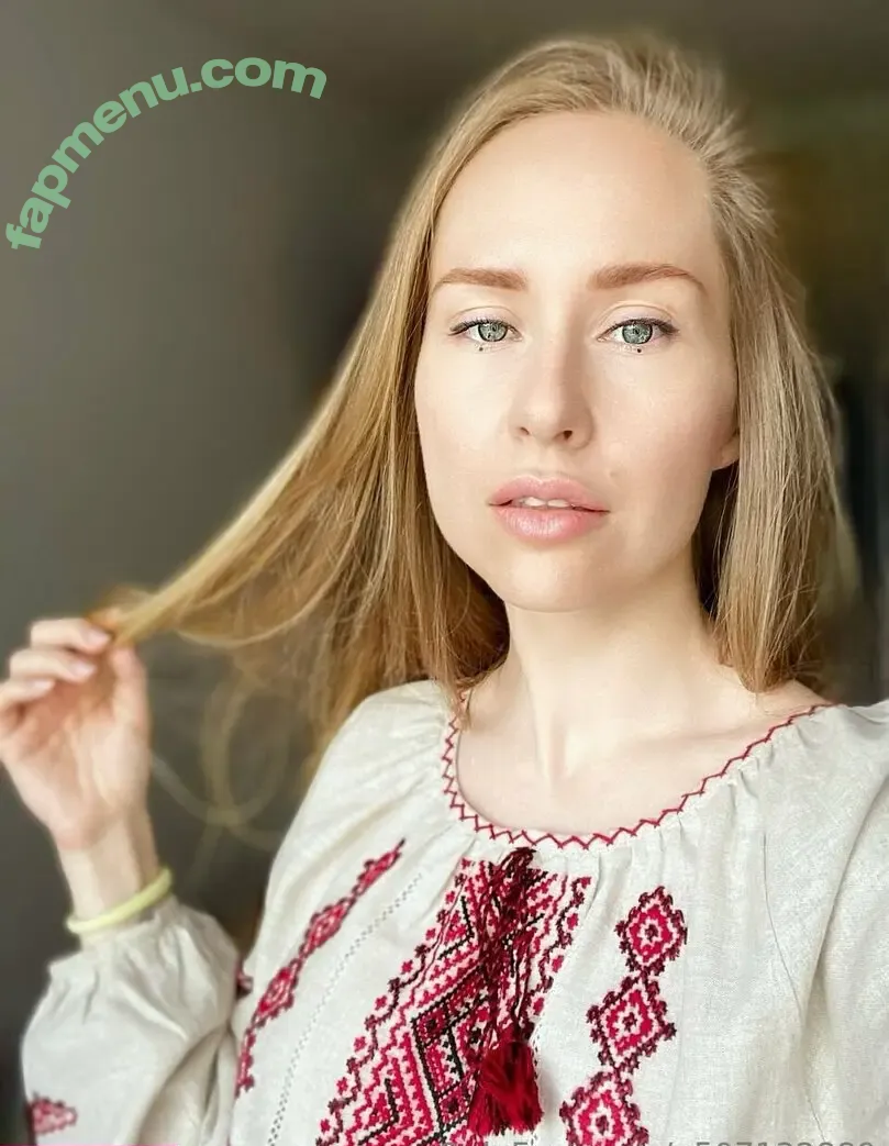 juliamourr nude photo #0005 (juliamourr)