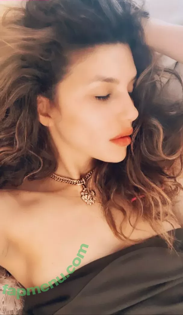 Juliana Harkavy nude photo #0006 (julianaharkavy)