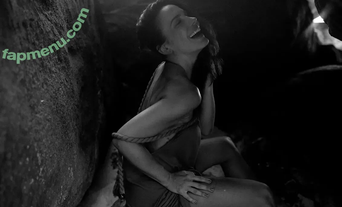 Juliana Knust nude photo #0189 (ju.knust)