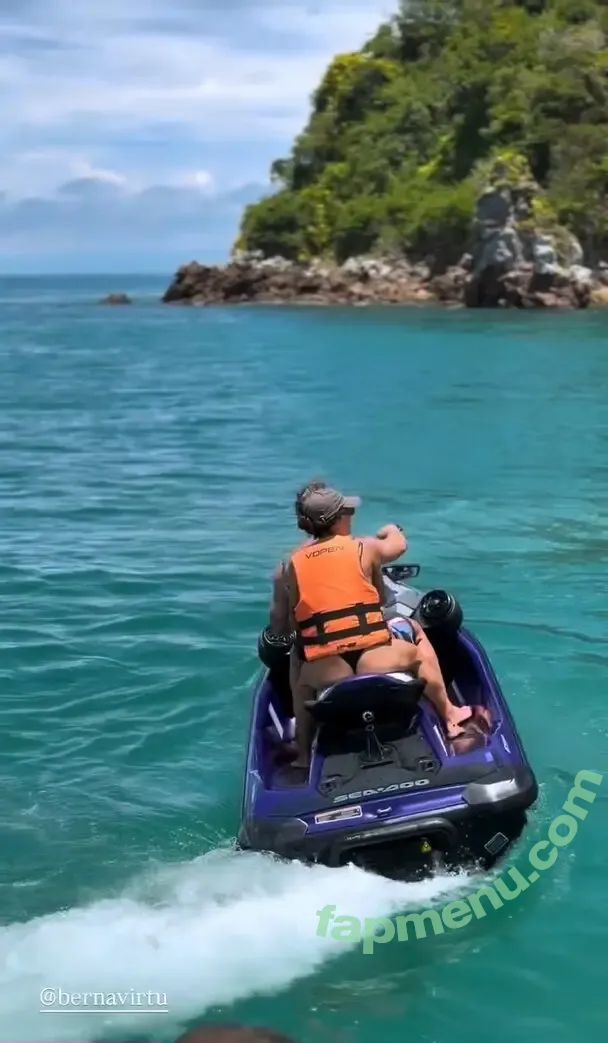 Juliana Knust nude photo #0233 (ju.knust)