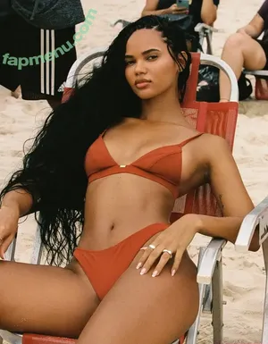 Juliana Nalu / juliananalu nude photo #0905