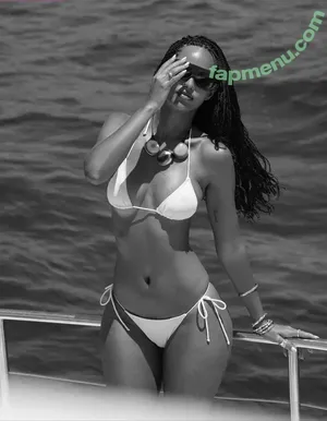 Juliana Nalu / juliananalu nude photo #0914