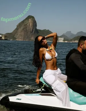 Juliana Nalu / juliananalu nude photo #0916