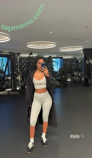 Juliana Nalu / juliananalu nude photo #0936