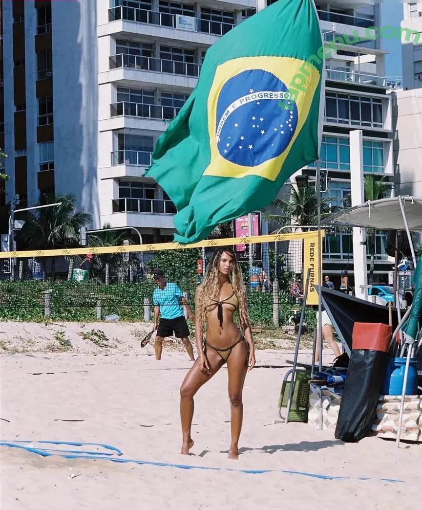 Juliana Nalu nude photo #0469 (juliananalu / naluando / nalujuliana)