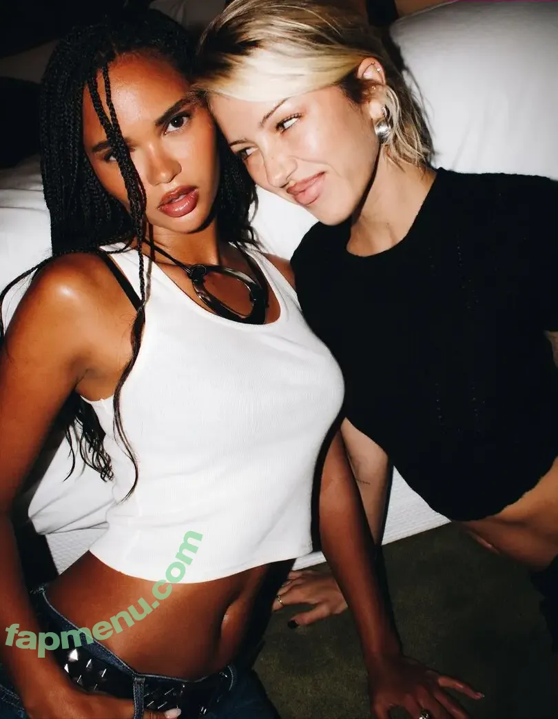 Juliana Nalu nude photo #0927 (juliananalu)