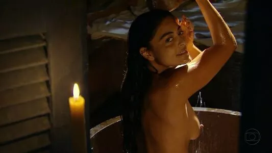 Juliana Paes / julianapaes nude photo #0076