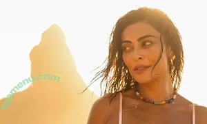 Juliana Paes / julianapaes nude photo #0358