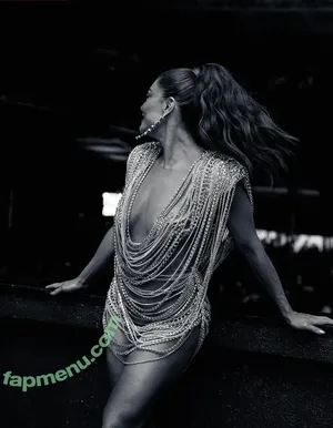 Juliana Paes / julianapaes nude photo #0412