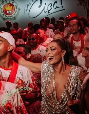 Juliana Paes / julianapaes nude photo #0415