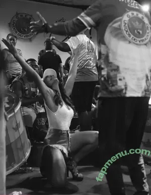 Juliana Paes / julianapaes nude photo #0439