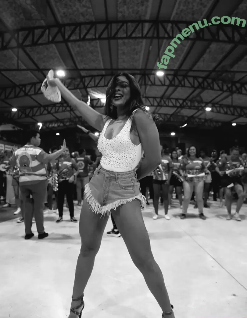 Juliana Paes nude photo #0436 (julianapaes)