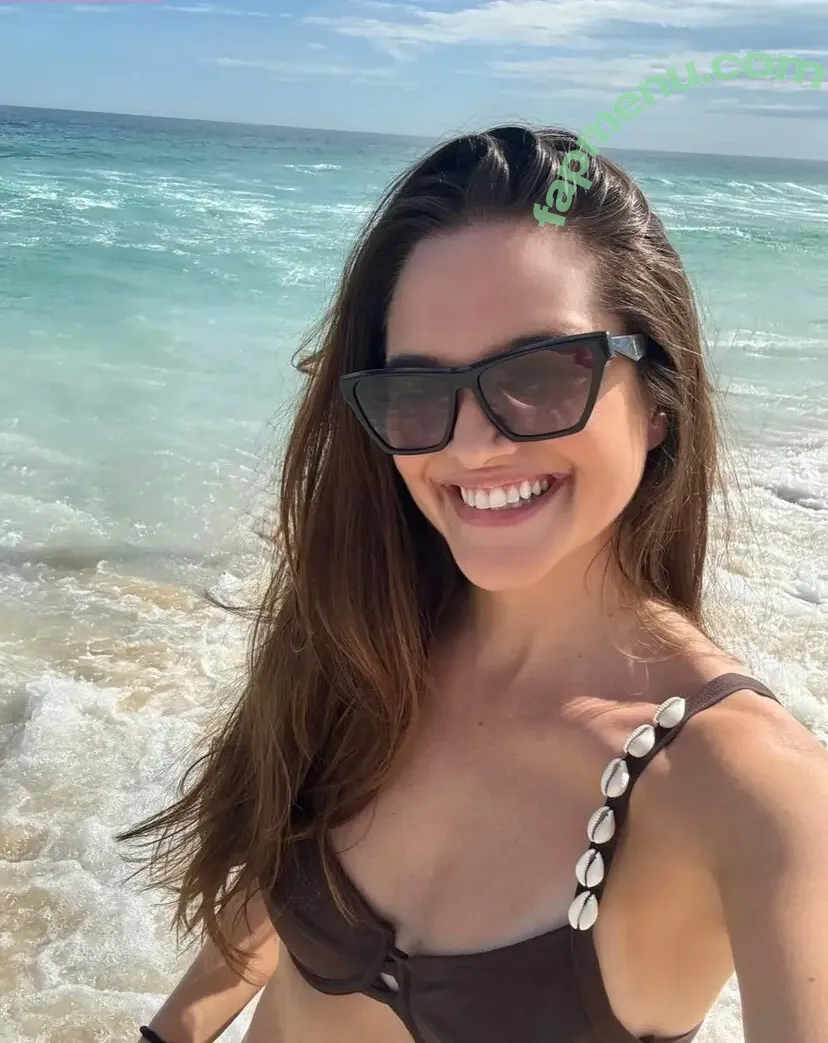 Juliana Paiva nude photo #0039 (juulianapaiva / paivaqueenfeet)