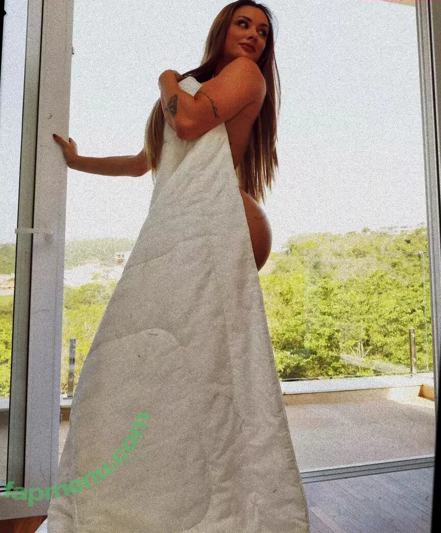 Juliana Salimeni nude photo #0131 (ex-panicat / jujusalimeni)