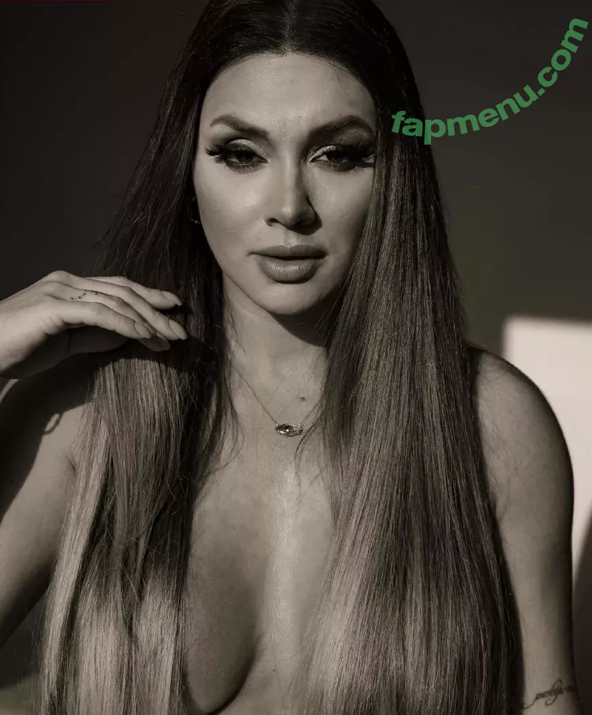 Juliana Salimeni nude photo #0146 (ex-panicat / jujusalimeni)