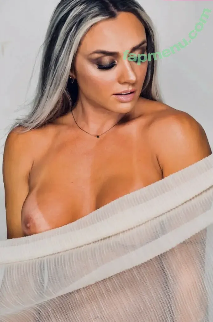 Juliana Salimeni nude photo #0648 (ex-panicat / jujusalimeni)