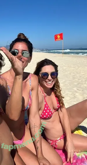 Juliana Schalch / juschalch nude photo #0102