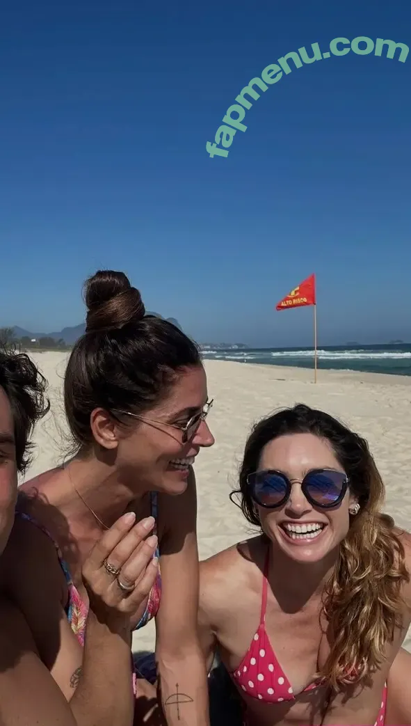 Juliana Schalch nude photo #0100 (juschalch)