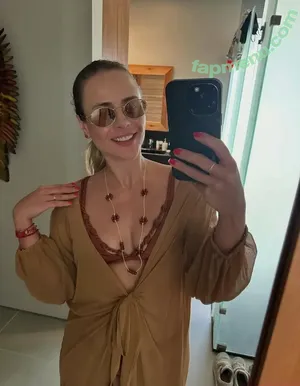 Juliana Silveira / julianasilveiraatriz / jusilveiraatriz nude photo #0125