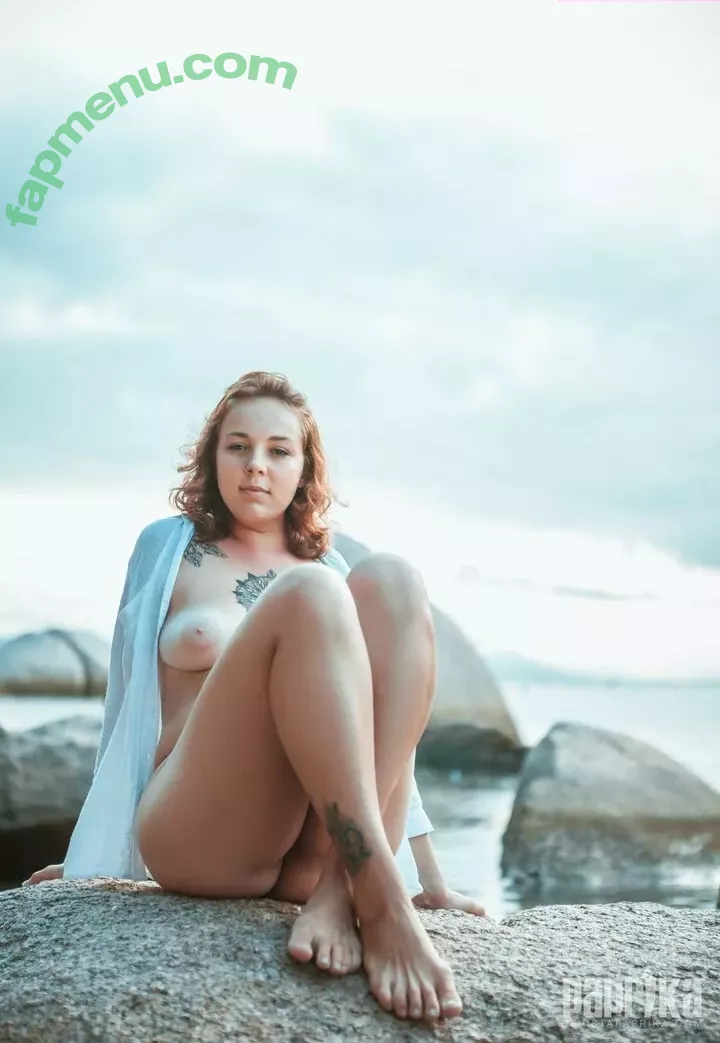 Juliana nude photo #0015 (julbm / julia35)