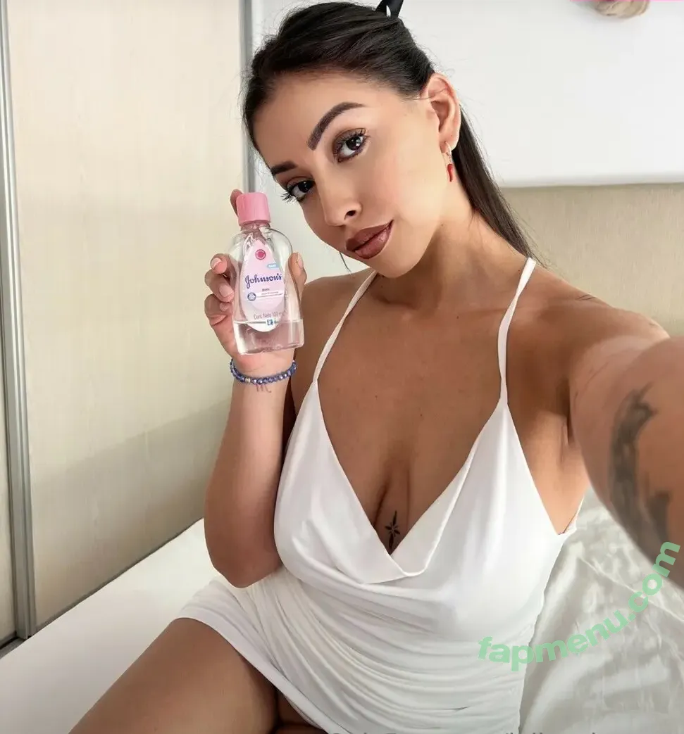 julianaherrera nude photo #0373 (the_julianaherrera)