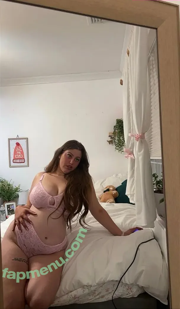 julianalynnu nude photo #0003 (Julbby / julianauu)