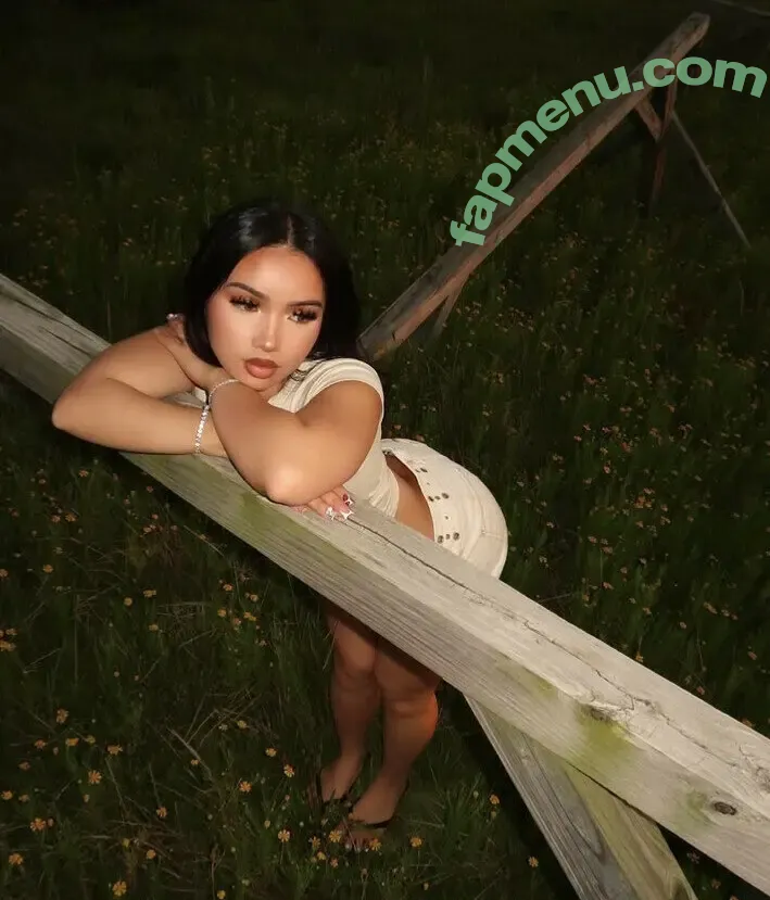 Julianarmah nude photo #0136 (julianazam)