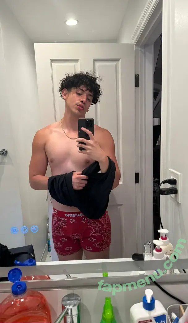 julianbarboza nude photo #0003 (julian.barboza)